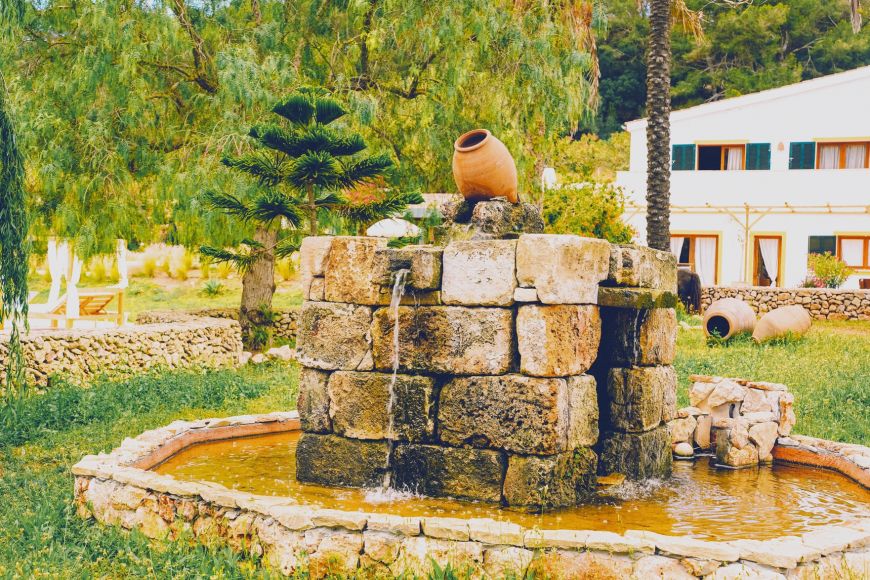 Fuente del jardín en Llucatx